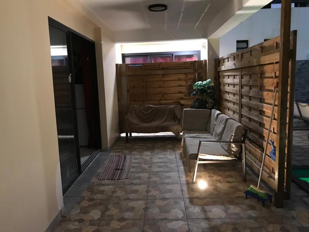 Nicole Residence Avec Piscine Chauffee & Jacuzzi Saint-Andre Bagian luar foto